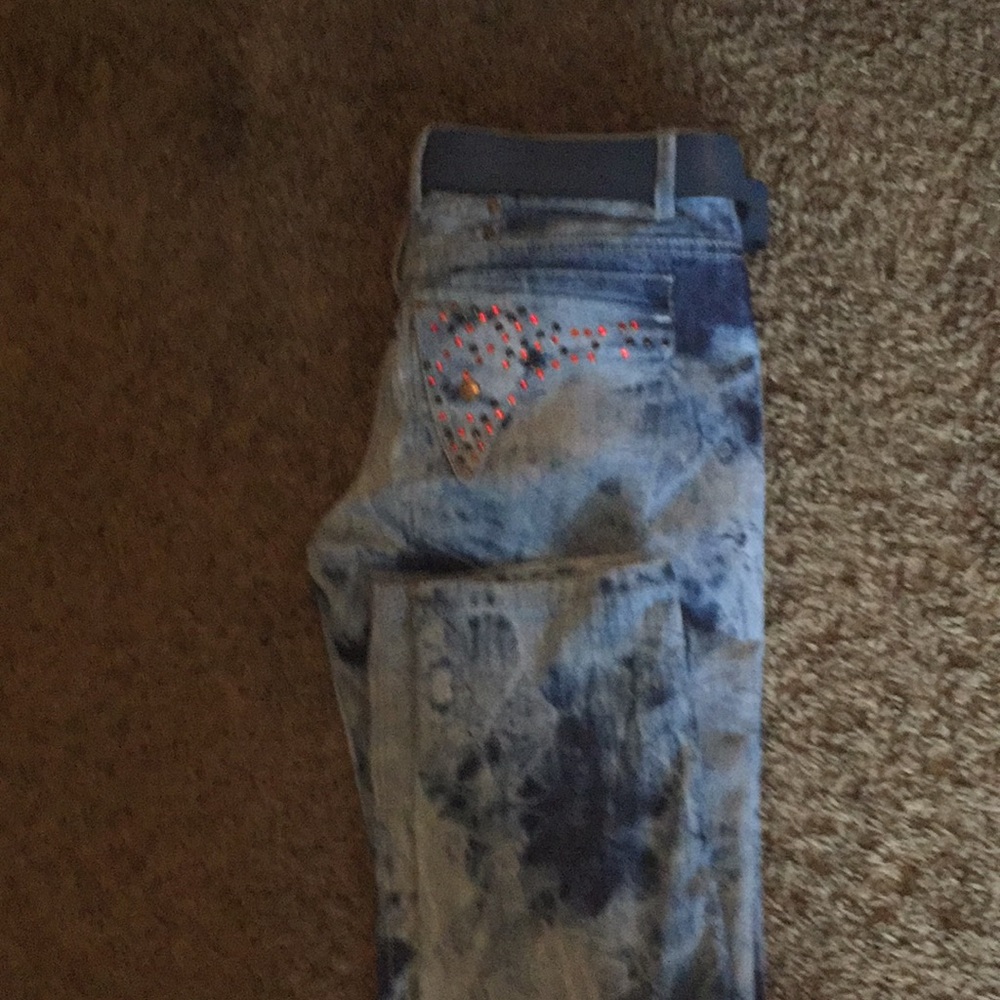 Robin jeans And Ferragamo Belt.